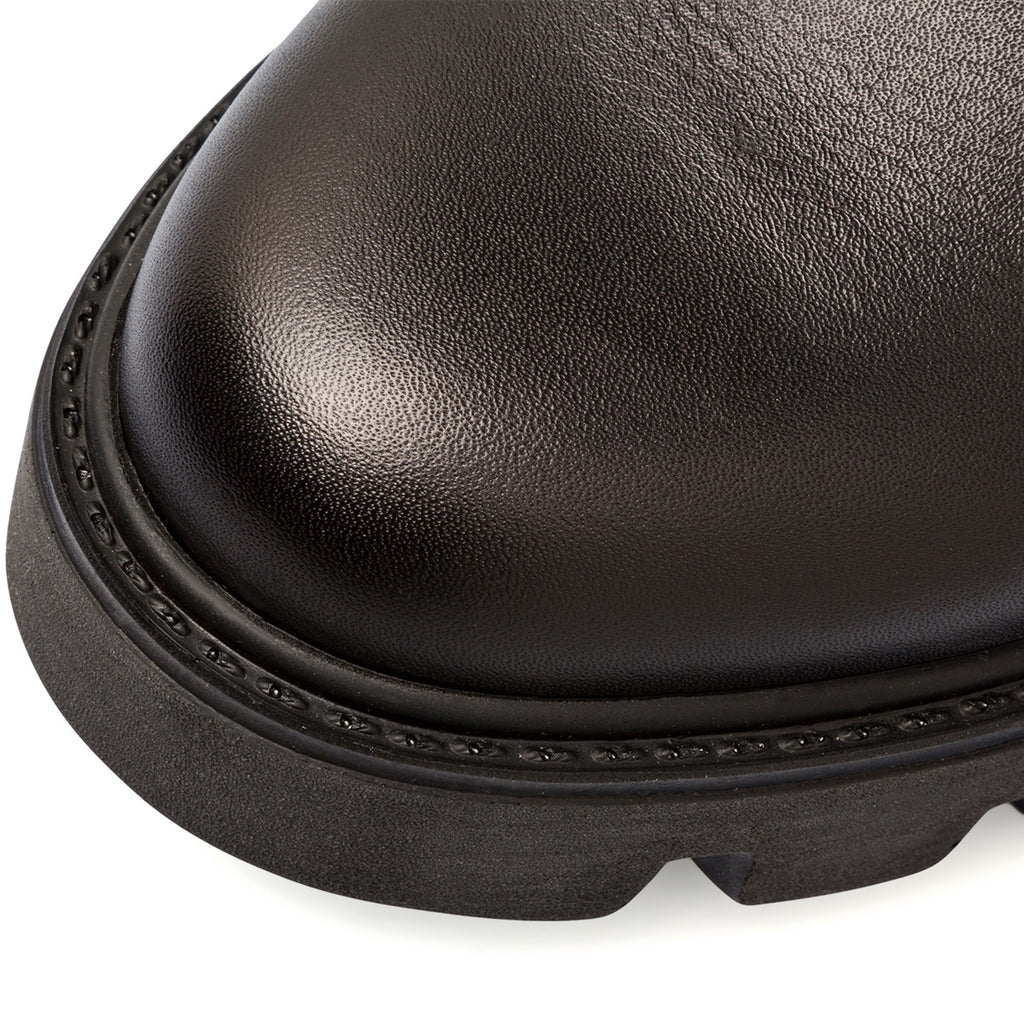 Stivaletti con elastici neri in pelle da donna con suola carrarmato Primopiano