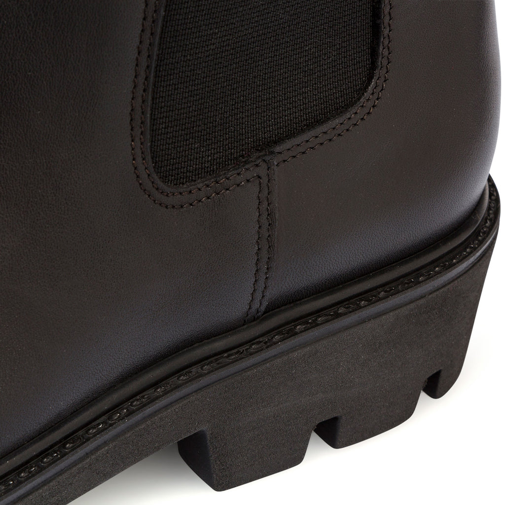 Stivaletti con elastici neri in pelle da donna con suola carrarmato Primopiano