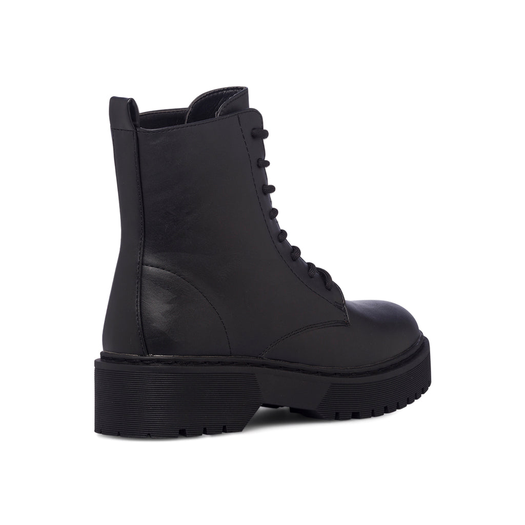 Anfibi neri da donna con suola chunky Lora Ferres