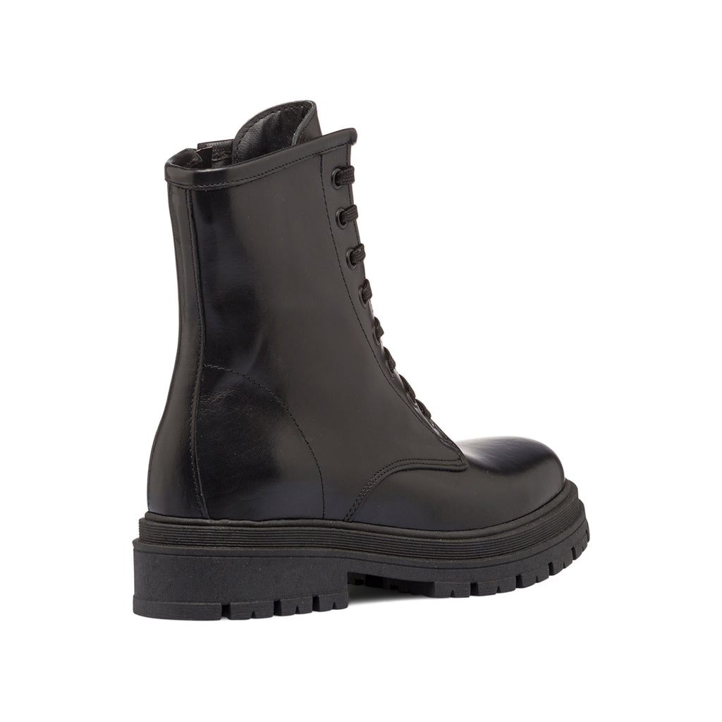 Anfibi neri da donna in pelle con zip laterale Primopiano