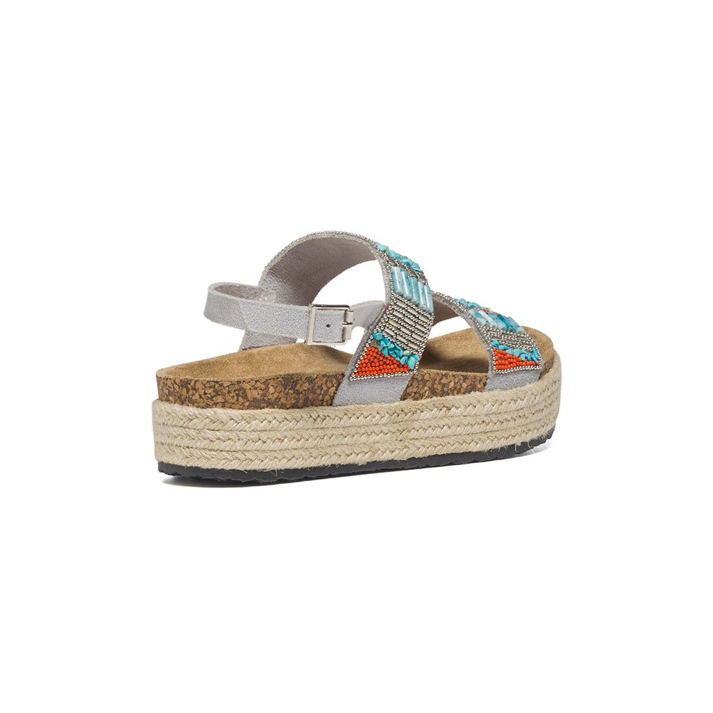 Sandali argento ricoperti con pietre multicolor e zeppa 4 cm Lora Ferres