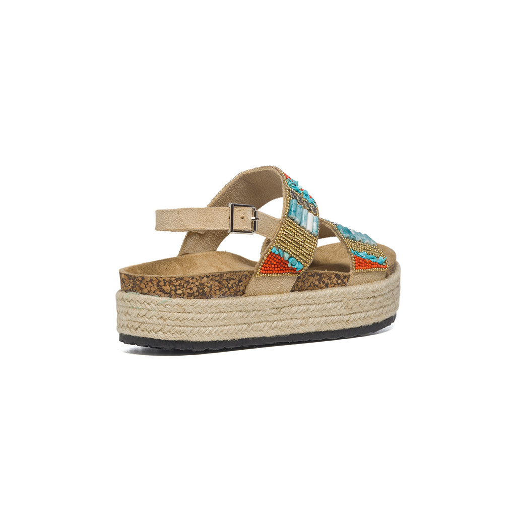 Sandali oro ricoperti con pietre multicolor e zeppa 4 cm Lora Ferres